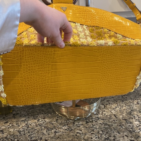Sam Edelman yellow crocodile boho purse - Picture 7 of 13